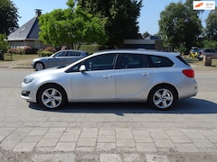 Opel Astra Sports Tourer - 1.4 Turbo Cosmo