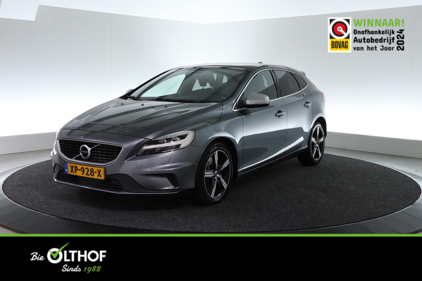 Volvo V40 - 1.5 T3 Polar+ Sport R-Design | TREKHAAK | PANO-DAK | - AutoWereld.nl