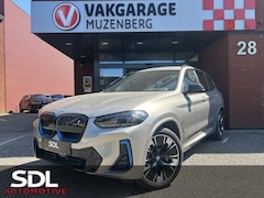 BMW iX3 - High Executive 80 kWh M Sport Shadow Line 80 kWh // HUD-DISPLAY // SCHUIF-KANTELDAK // LED