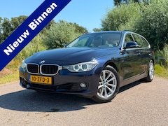 BMW 3-serie Touring - 328i Upgrade Edition / Automaat / Airco / Navi / Leder Interieur / Elektrische Achterklep