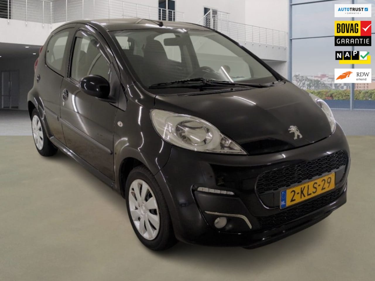 Peugeot 107 - 1.0 Active Automaat 1e Eigenaar 19.500 km +NAP NL-auto - AutoWereld.nl