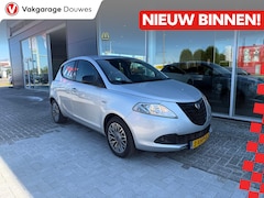 Lancia Y(psilon) - Ypsilon 0.9 TwinAir Elefantino Plus MOOIE ZUINIGE AUTO