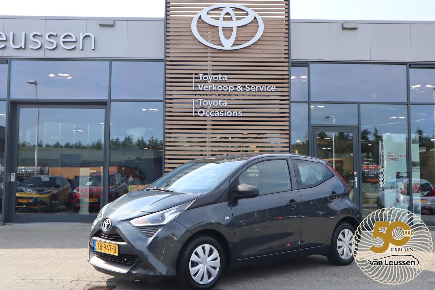 Toyota Aygo X - 5-DEURS AFNEEMBARE FIETSENDRAGER-TREKHAAK RADIO 1e EIGENAAR NL-AUTO - AutoWereld.nl