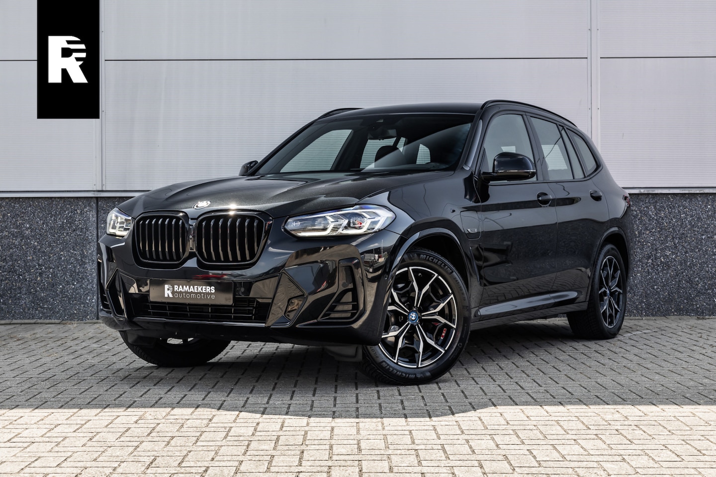 BMW X3 - xDrive30e High Executive Leder / Head-Up / HiFi / Trekhaak / 360 camera - AutoWereld.nl