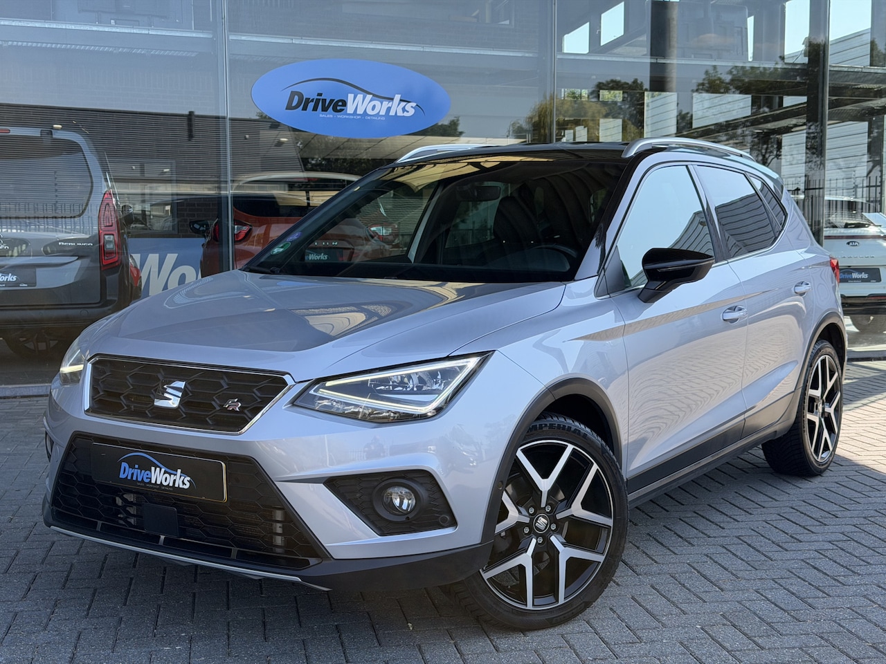 SEAT Arona - 1.0 TSI FR | Intense | Adaptive CC | Camera | 18" | Key-less | Autom afst-regeling | Adapt - AutoWereld.nl