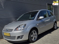 Ford Fiesta - 1.6-16V Futura 05-2007 Grijs Metallic