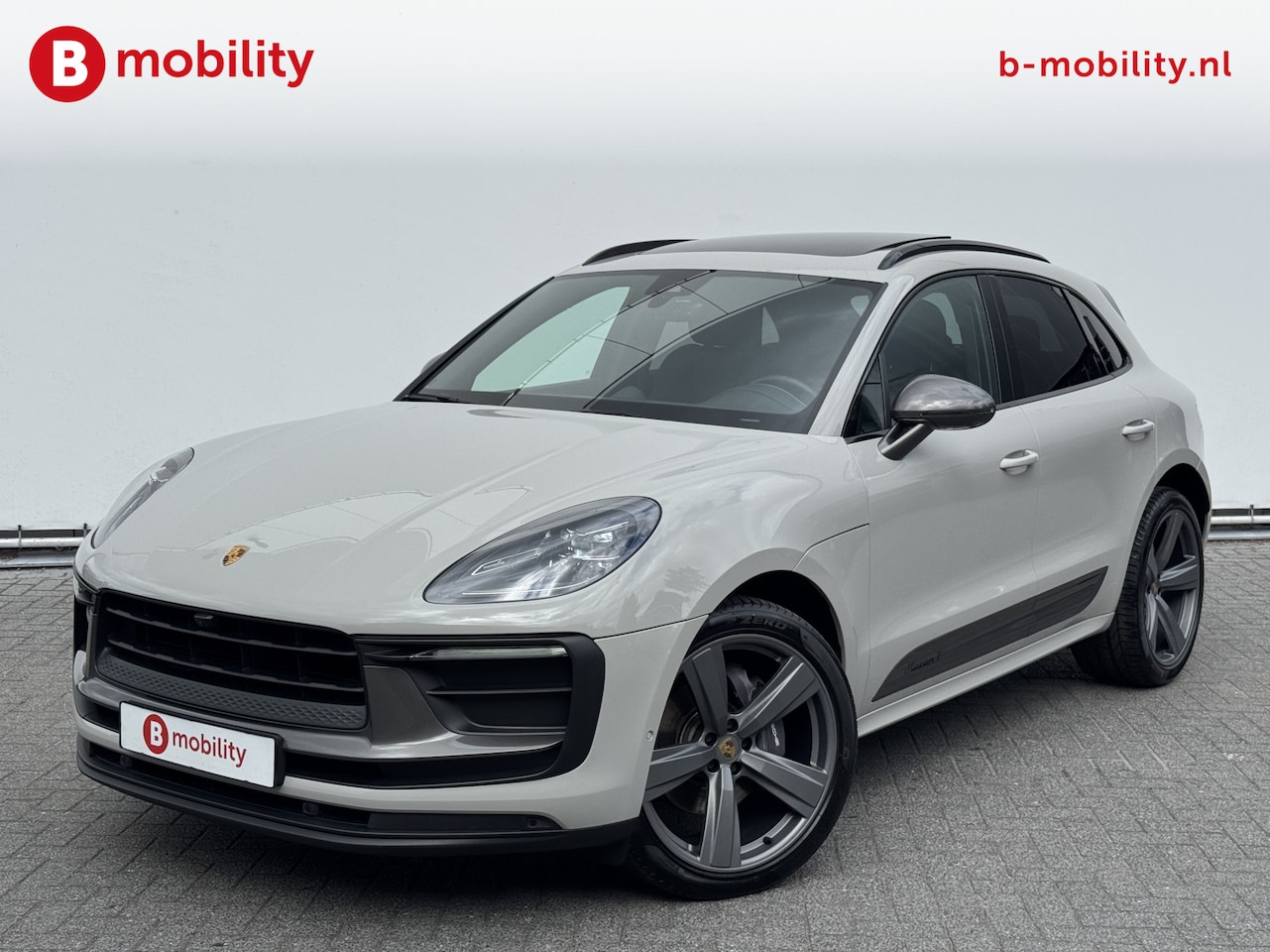 Porsche Macan - 2.0 T 265Pk! Dealer Onh. SportChrono | Panoramadak | Trekhaak 2.000Kg | 360 Camera | Memor - AutoWereld.nl