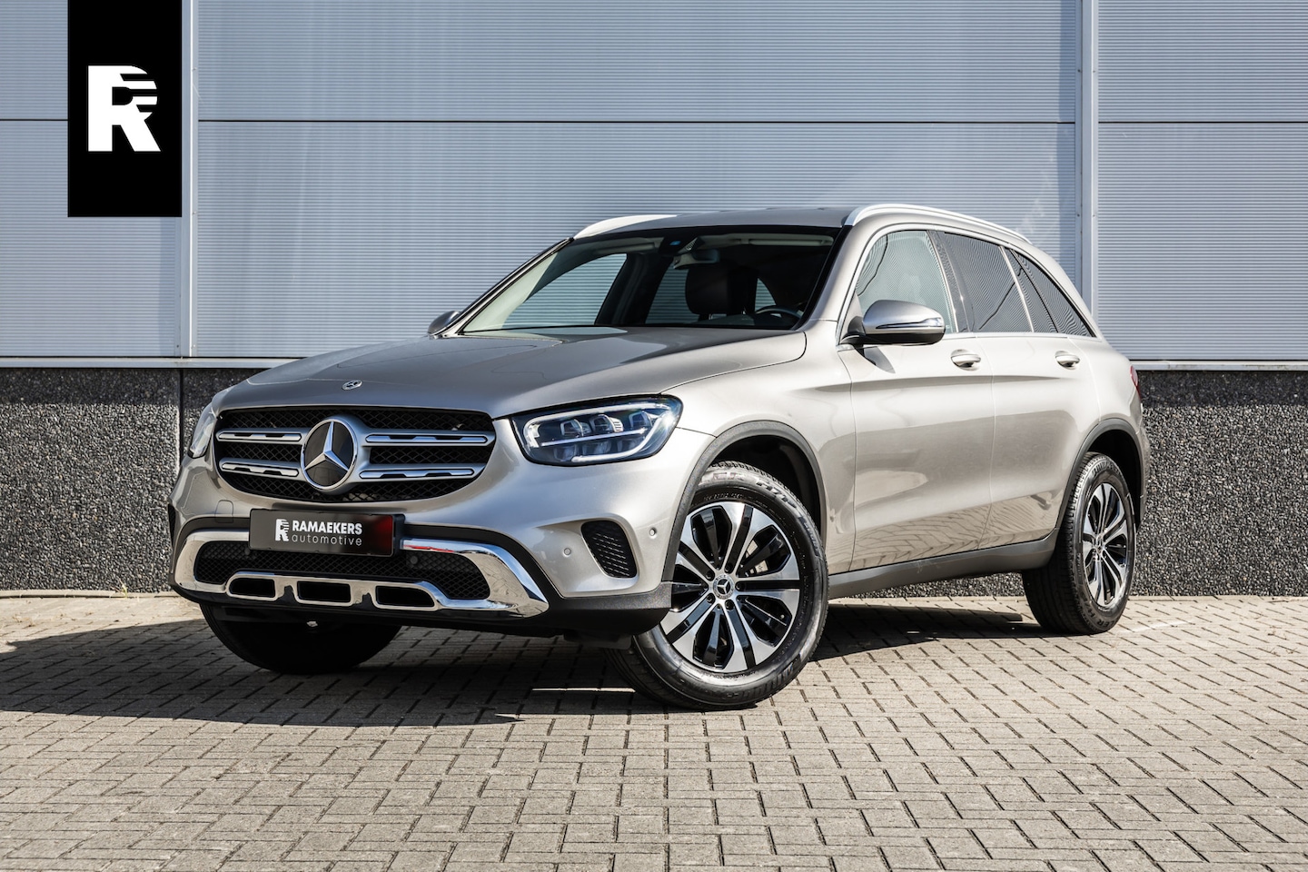 Mercedes-Benz GLC-klasse - 300e 4MATIC Camera / Leder / Led / Chroom - AutoWereld.nl