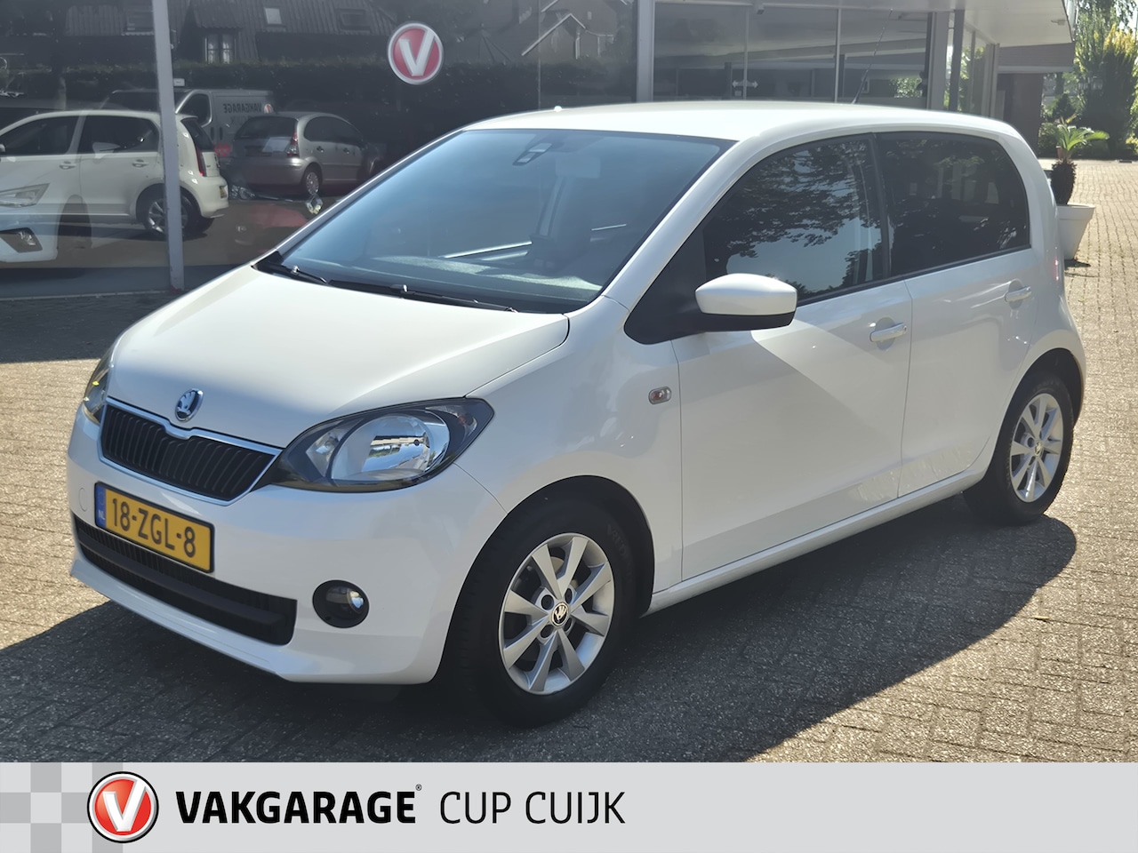 Skoda Citigo - 1.0 Greentech Elegance 5 DEURS AIRCO / NAVIGATIE / STOEL VERWARMING / CRUISE CONTROL - AutoWereld.nl