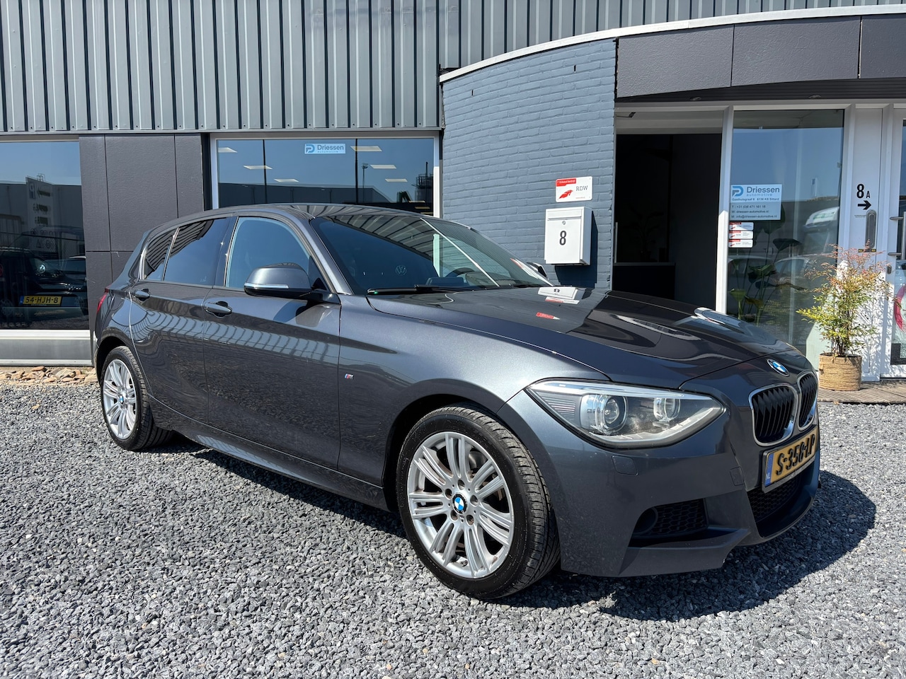 BMW 1-serie - 118d xDrive M Sport Edition | APK 03-2027 - AutoWereld.nl