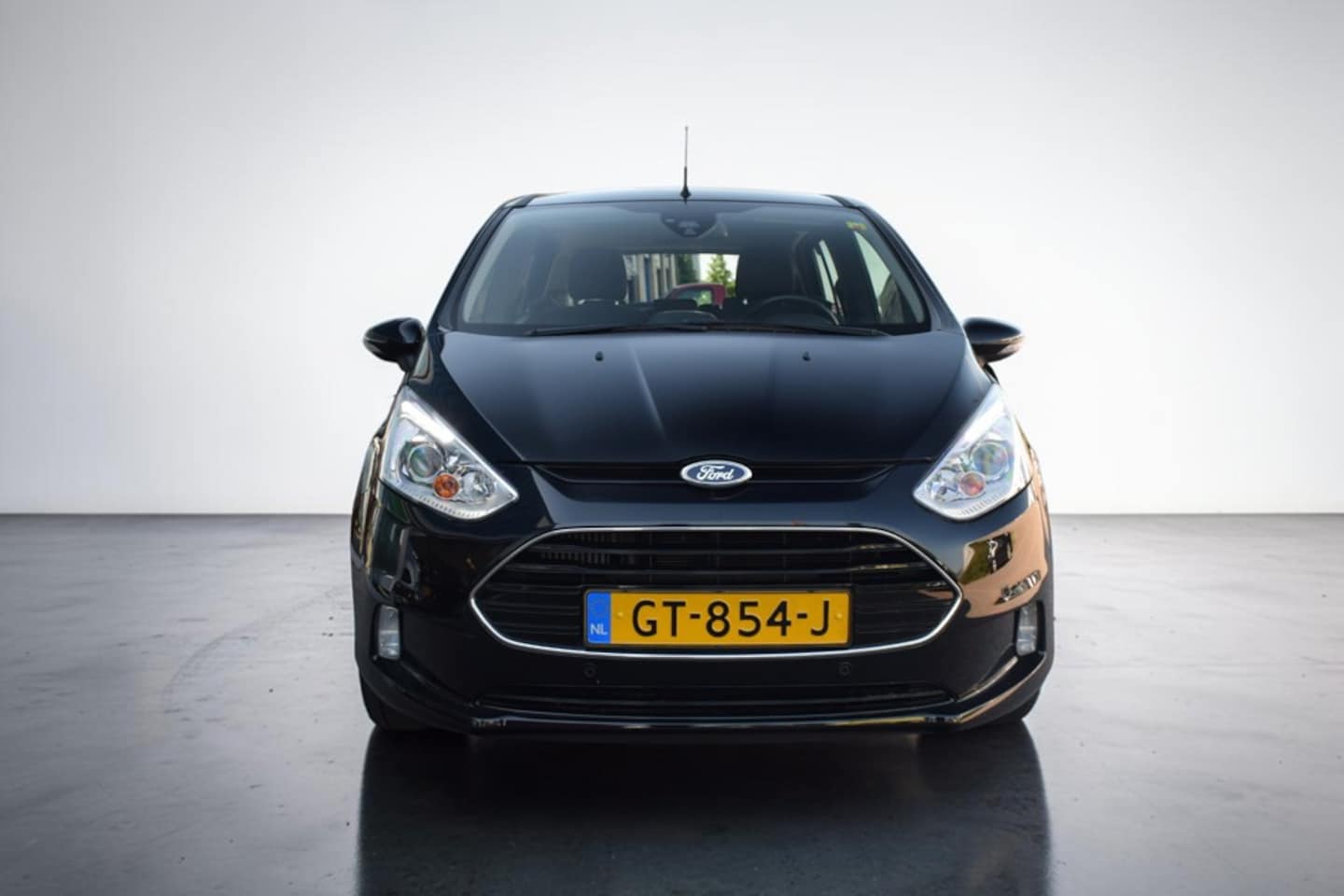 Ford B-Max - 1.0 EcoBoost Titanium, Nap, Airco, Achteruitrijcamera, Parkeerhulp voor en achter,