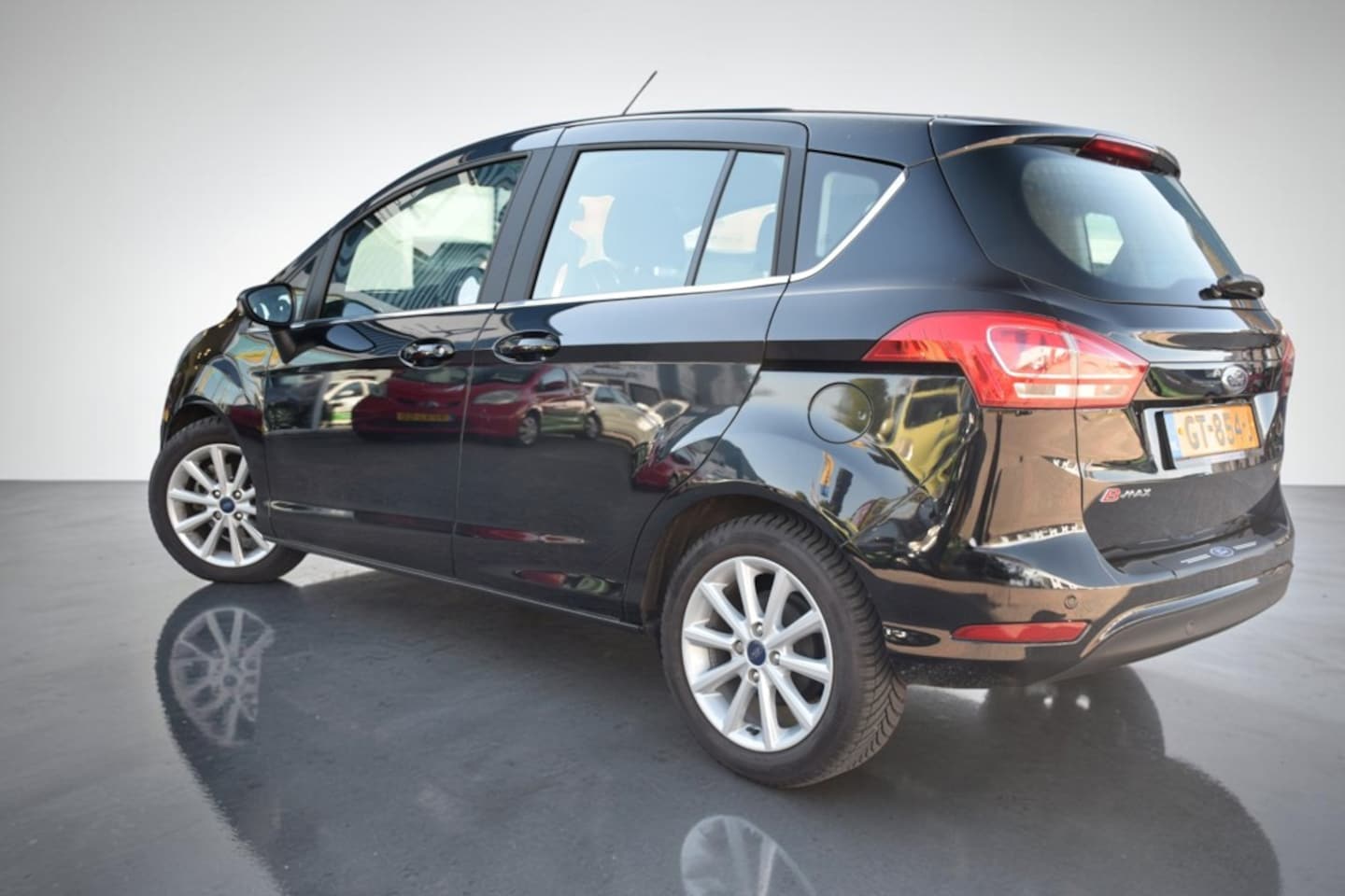 Ford B-Max - 1.0 EcoBoost Titanium, Nap, Airco, Achteruitrijcamera, Parkeerhulp voor en achter,