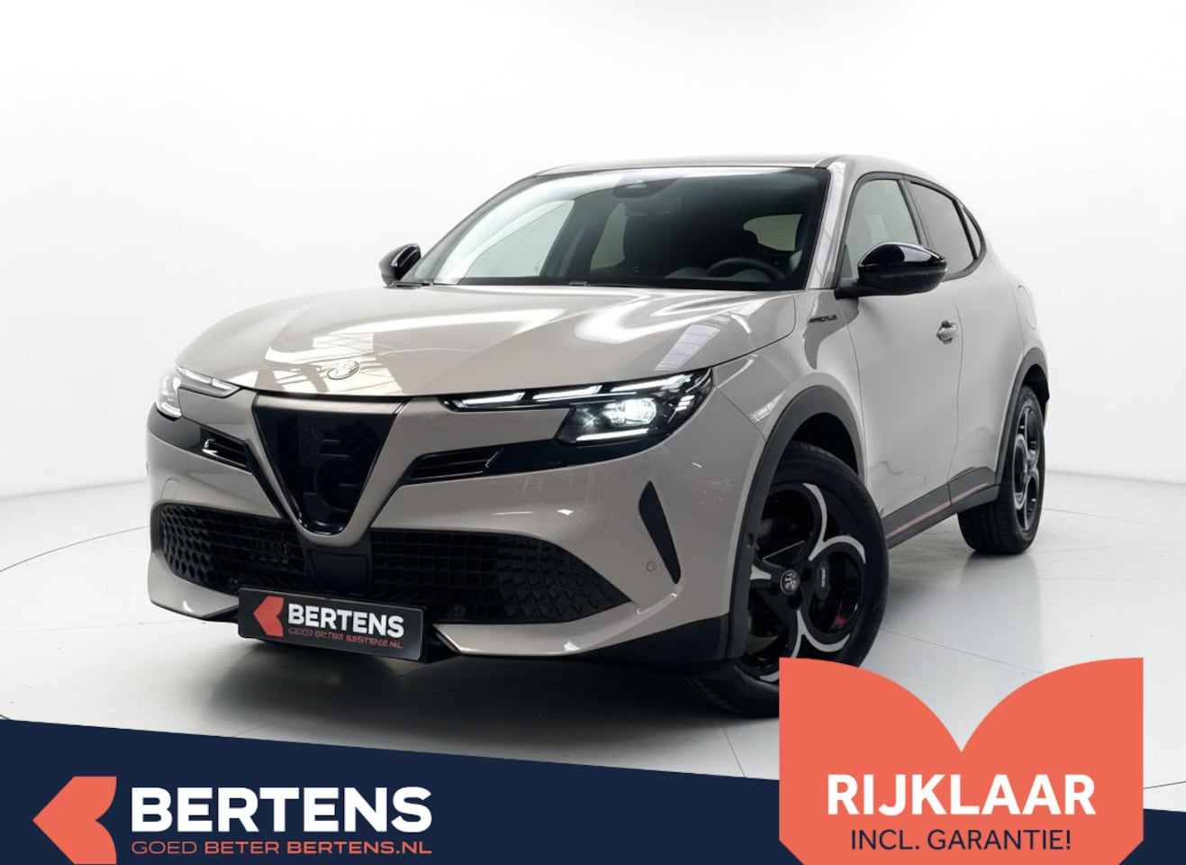 Alfa Romeo Junior - 1.2 Turbo Hybrid Ibrida Speciale | Matrix LED | Stoelverwarming | Prijs is rijklaar - AutoWereld.nl