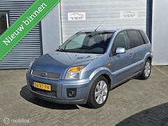 Ford Fusion - 1.4-16V Futura Nieuwe Apk