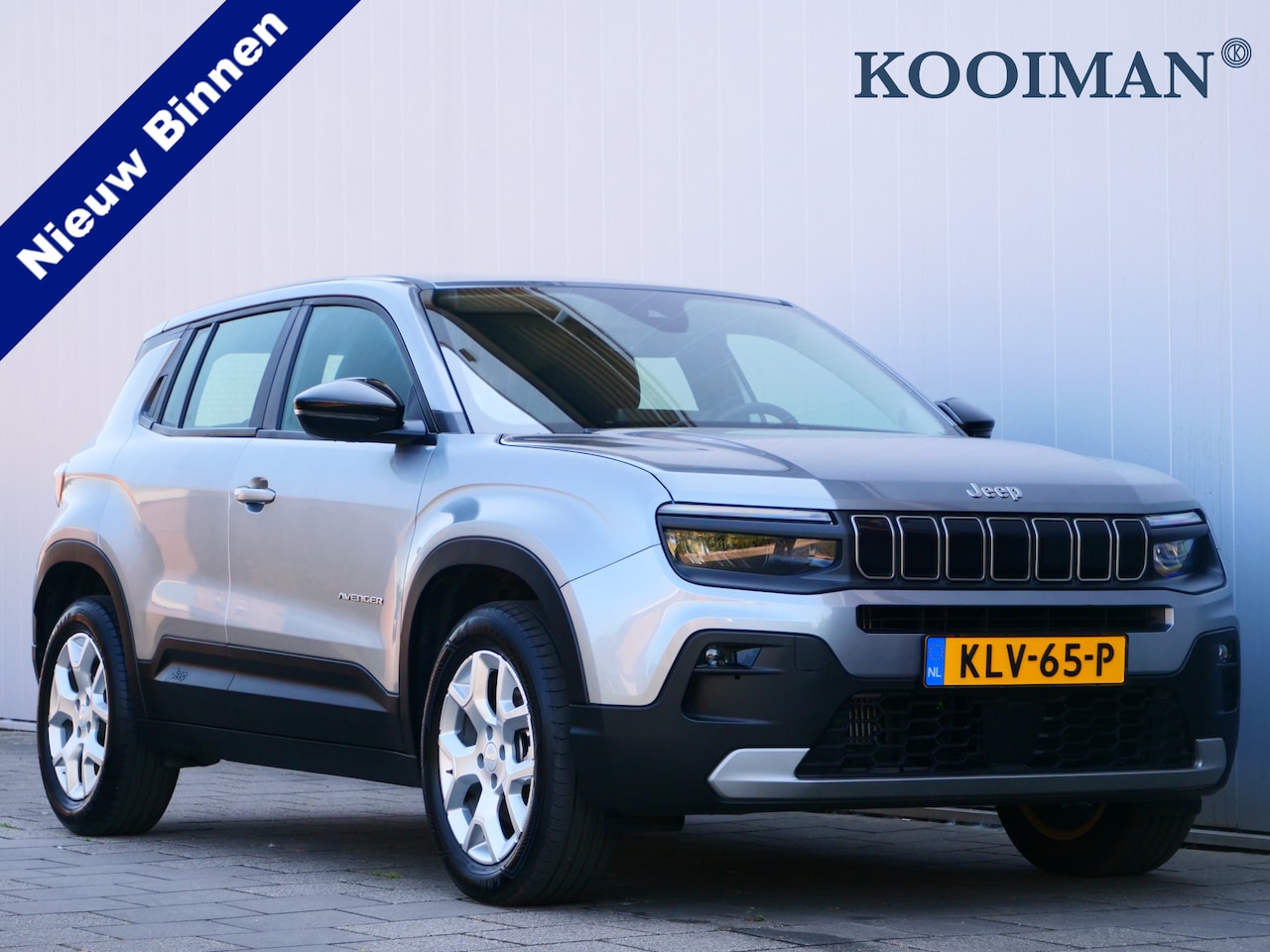 Jeep Avenger - 1.2 e-Hybrid Altitude 100 Pk Automaat Apple Carplay / Camera / 17 inch - AutoWereld.nl