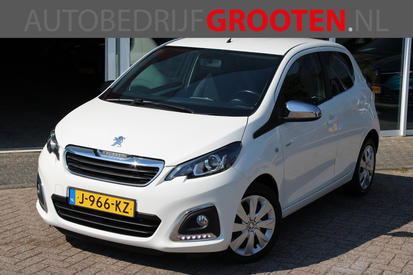 Peugeot 108 - 1.0 e-VTi Style//Airco//5drs!! - AutoWereld.nl