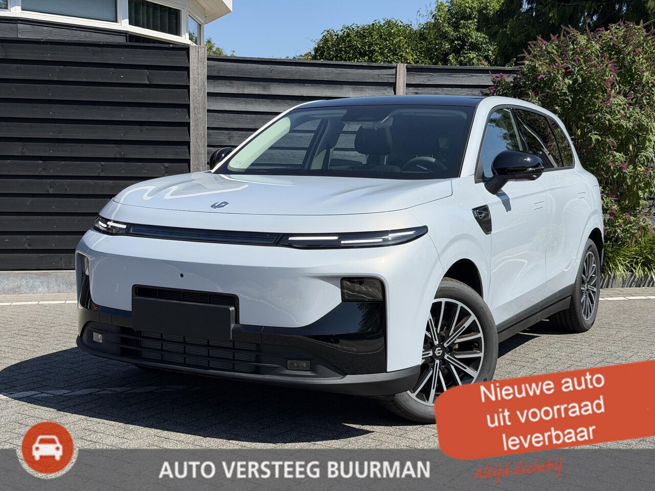 Leapmotor B10 - Design Hybrid EV 18.8 kWh 218PK Automaat Navigatie, Rondomzichtcamera, Adaptieve Cruise Co - AutoWereld.nl
