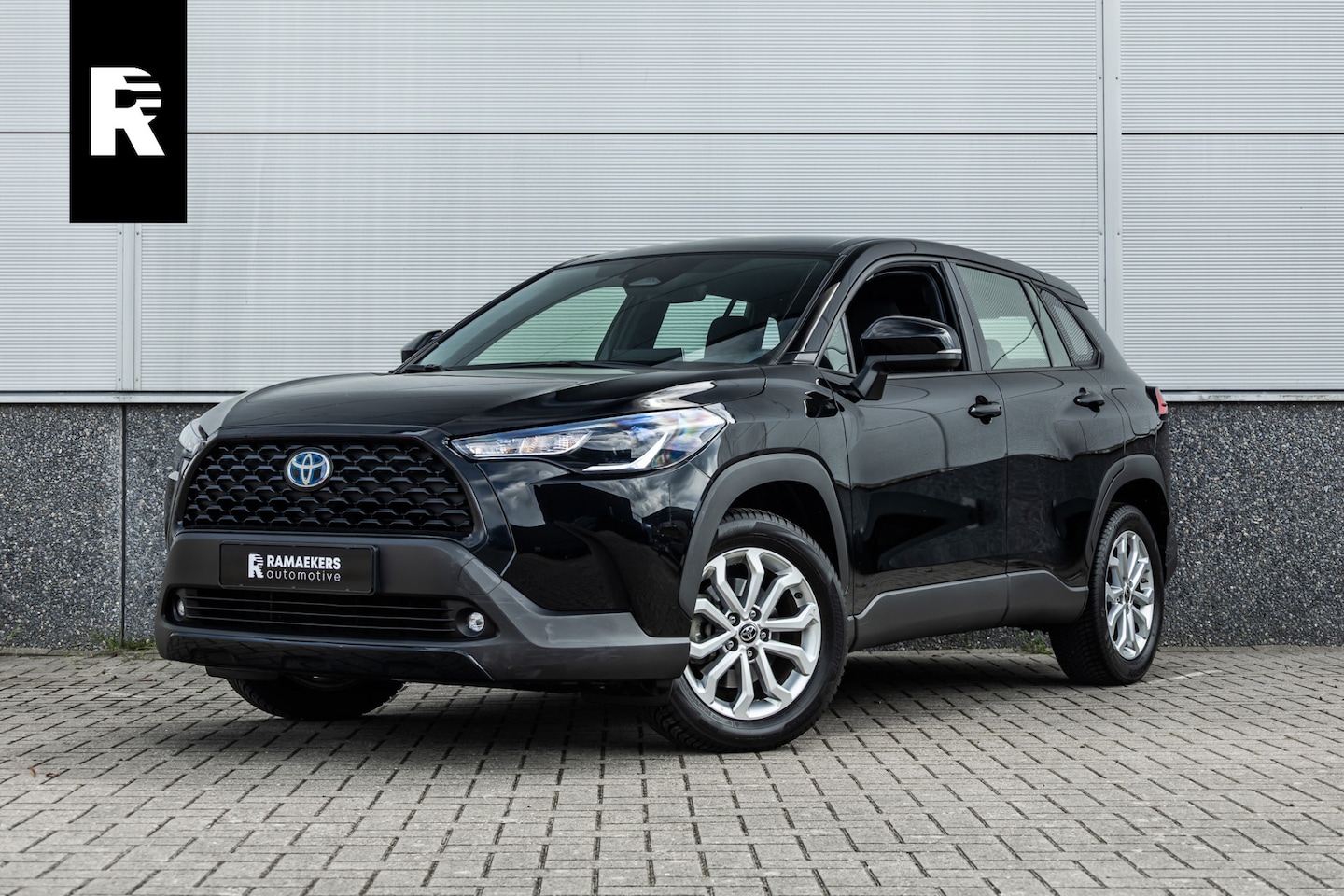Toyota Corolla Cross - 2.0 High Power Hybrid Active Camera / Carplay / LED / 10 jaar garantie / - AutoWereld.nl