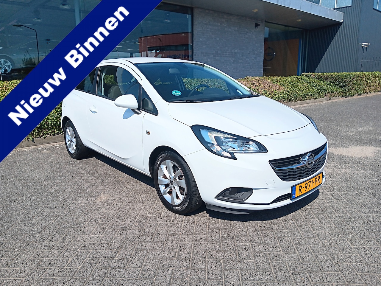 Opel Corsa - 1.4 Edition 1.4 Edition, Airco, Navigatie, Carplay, Lichtmetaal etc. incl. 12 maanden BOVAG-garantie - AutoWereld.nl