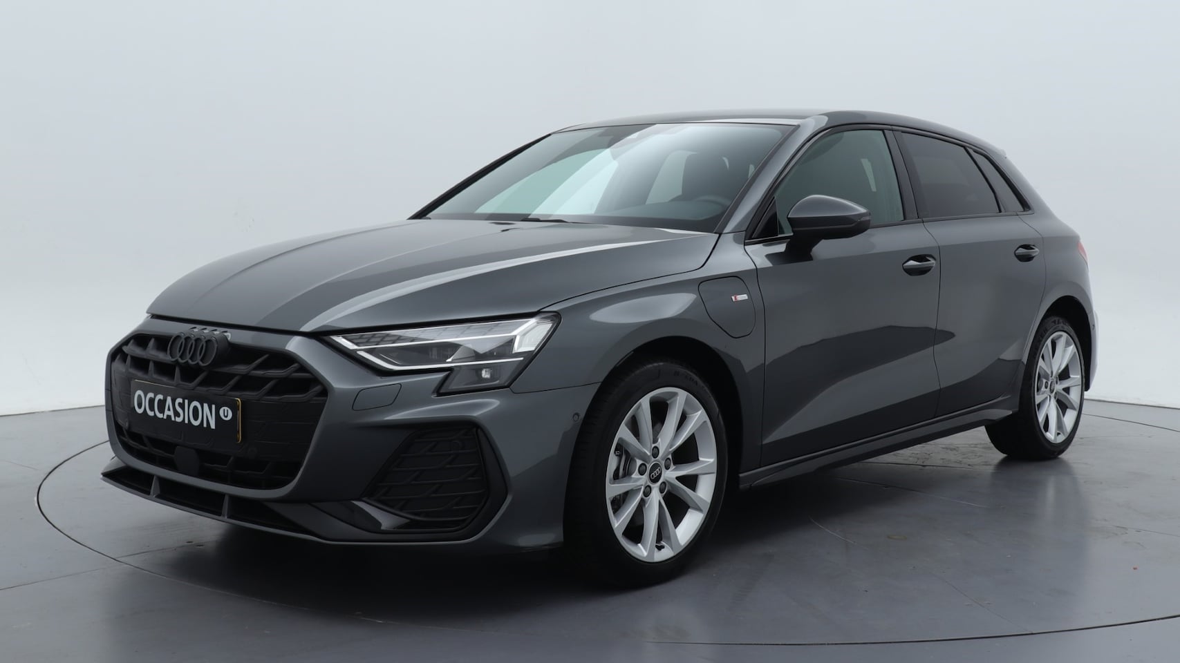 Audi A3 Sportback - 40 TFSI e 204PK S edition | zwart optiek | PDC v+a | 64 - AutoWereld.nl