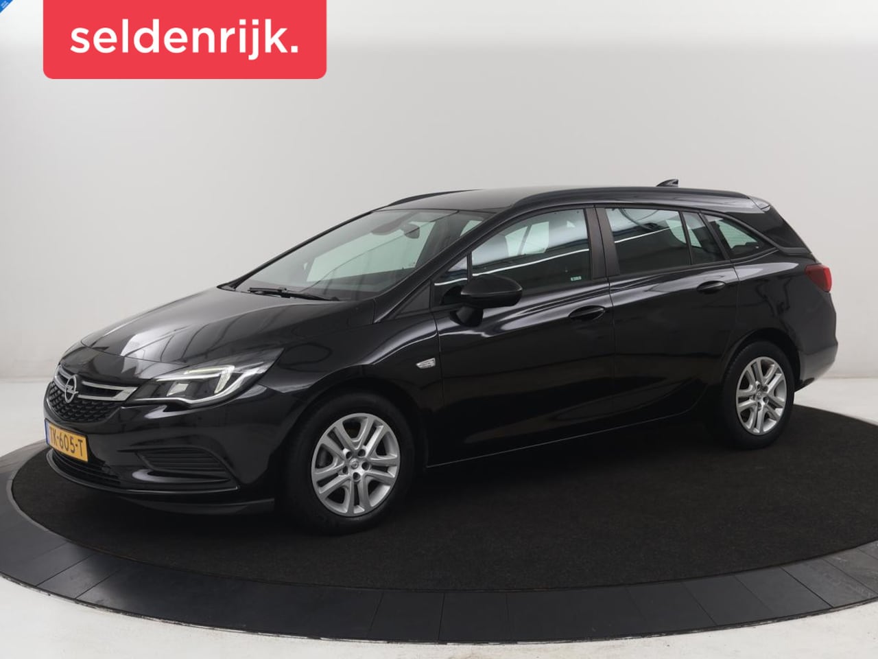 Opel Astra Sports Tourer - 1.0 Online Edition | Navigatie | Bluetooth | Cruise control | Climate control | Park assis - AutoWereld.nl