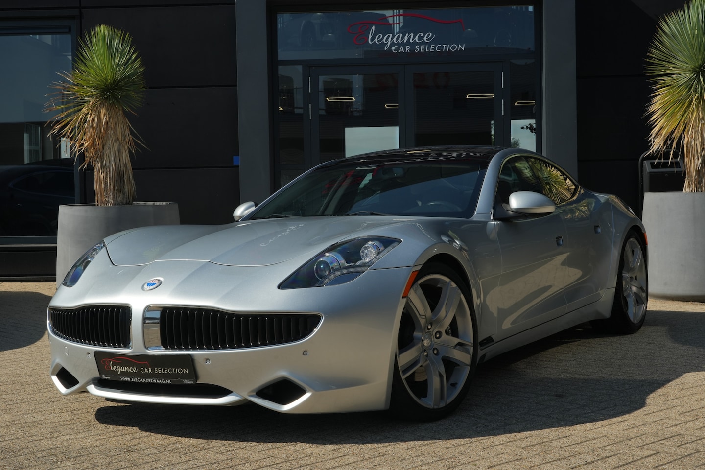 Fisker Karma - 2.0 EcoChic 408pk Navigatie/Stoelverwarming/Camera - AutoWereld.nl
