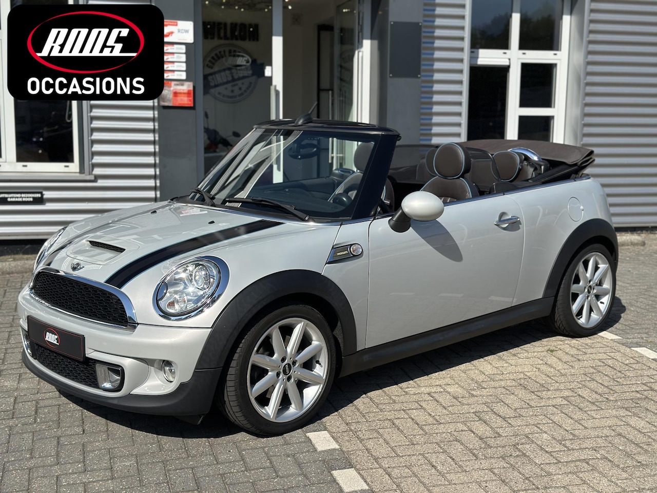 MINI Cabrio - 1.6 Cooper S Highgate uitvoering | Luxe samenstelling - AutoWereld.nl