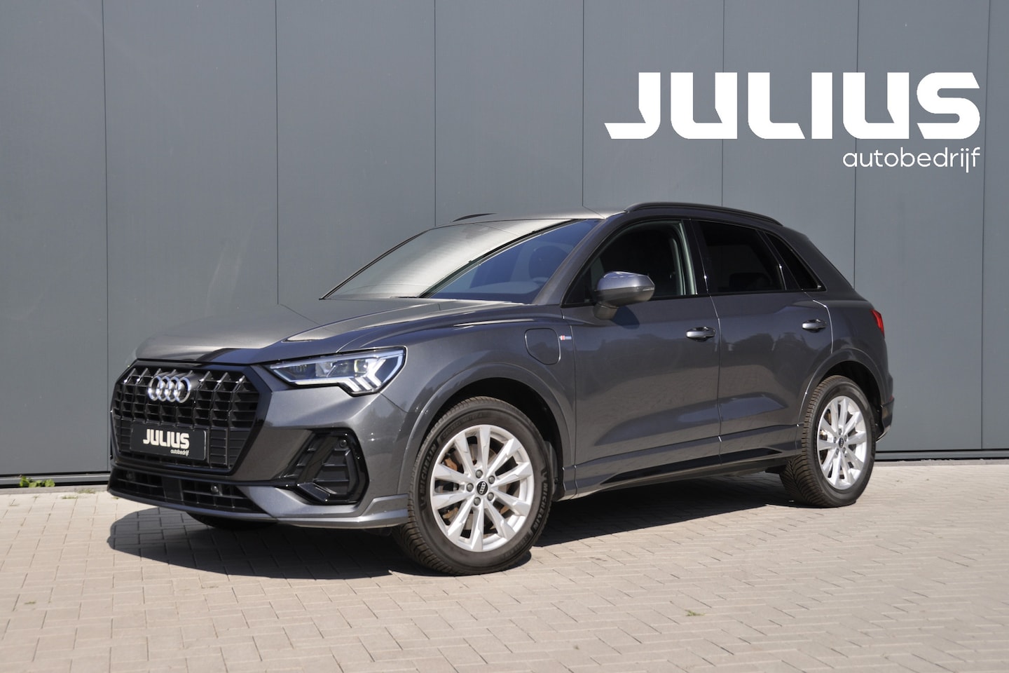Audi Q3 - 45 TFSI e S Edition 45 TFSI e S edition - AutoWereld.nl