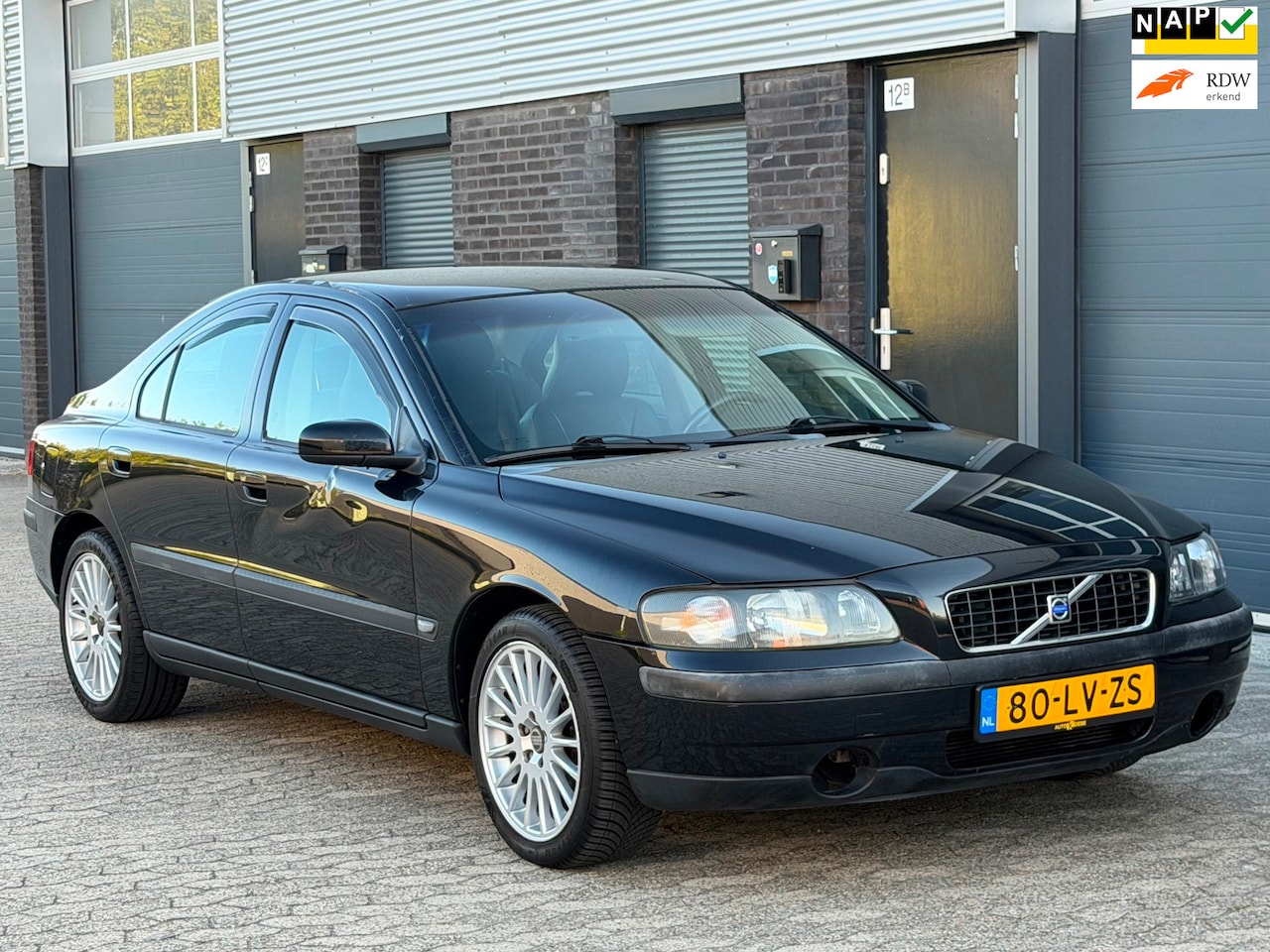 Volvo S60 - 2.4 Edition APK LEER AIRCO CRUISE - AutoWereld.nl