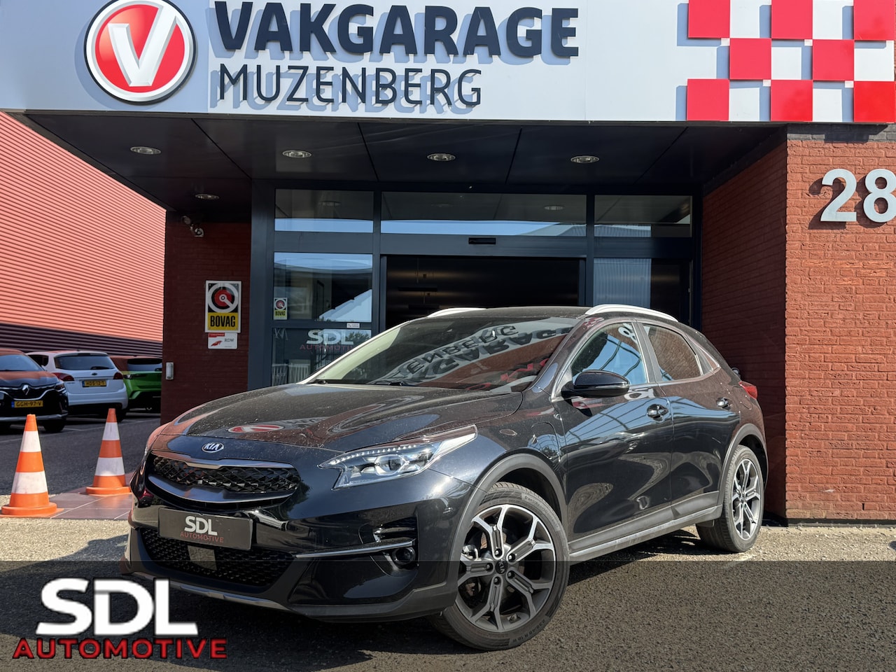 Kia XCeed - 1.6 GDi PHEV DynamicPlusLine // SOH 100% // KEYLESS // HALF LEDER // CAMERA+SENSOREN // ST - AutoWereld.nl