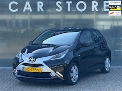 Toyota Aygo - 1.0 VVT-i x-play Airco/Cruise/NAV