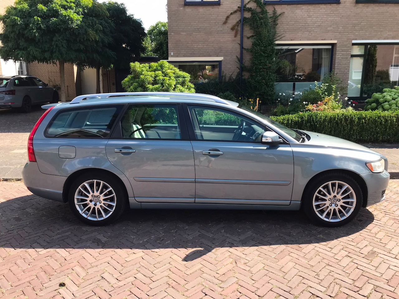 Volvo V50 - 2.4i Momentum - AutoWereld.nl
