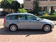 Volvo V50 - 2.4i Summum