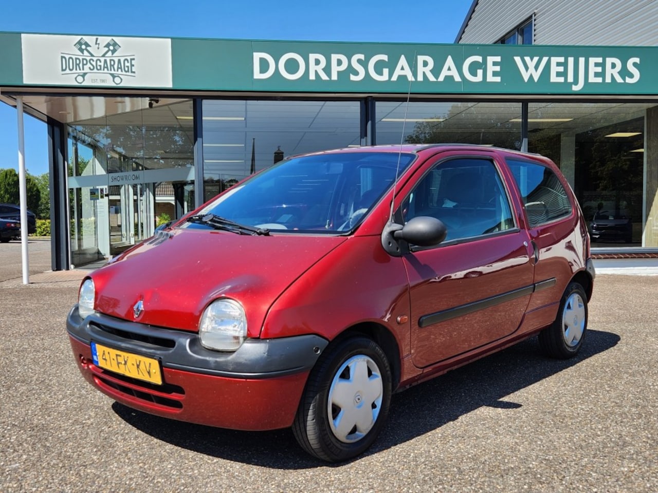 Renault Twingo - 1.2 Comfort 1.2 COMFORT, Airco, slechts 149970 km! APK tot april 2027 - AutoWereld.nl