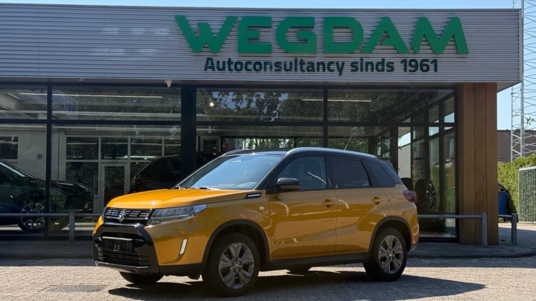 Suzuki Vitara - 1.5 HYB. SELECT ALLGRIP/AWD AUT All-weather band - AutoWereld.nl