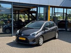 Toyota Yaris - 1.5 Full Hybrid Aspiration - camera - climate/cruise control