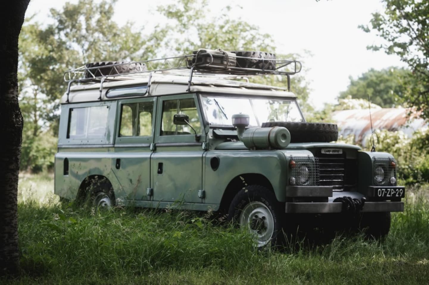 Land Rover 109 - Ultieme safari beleving, van liefhebber, Daktari! - AutoWereld.nl