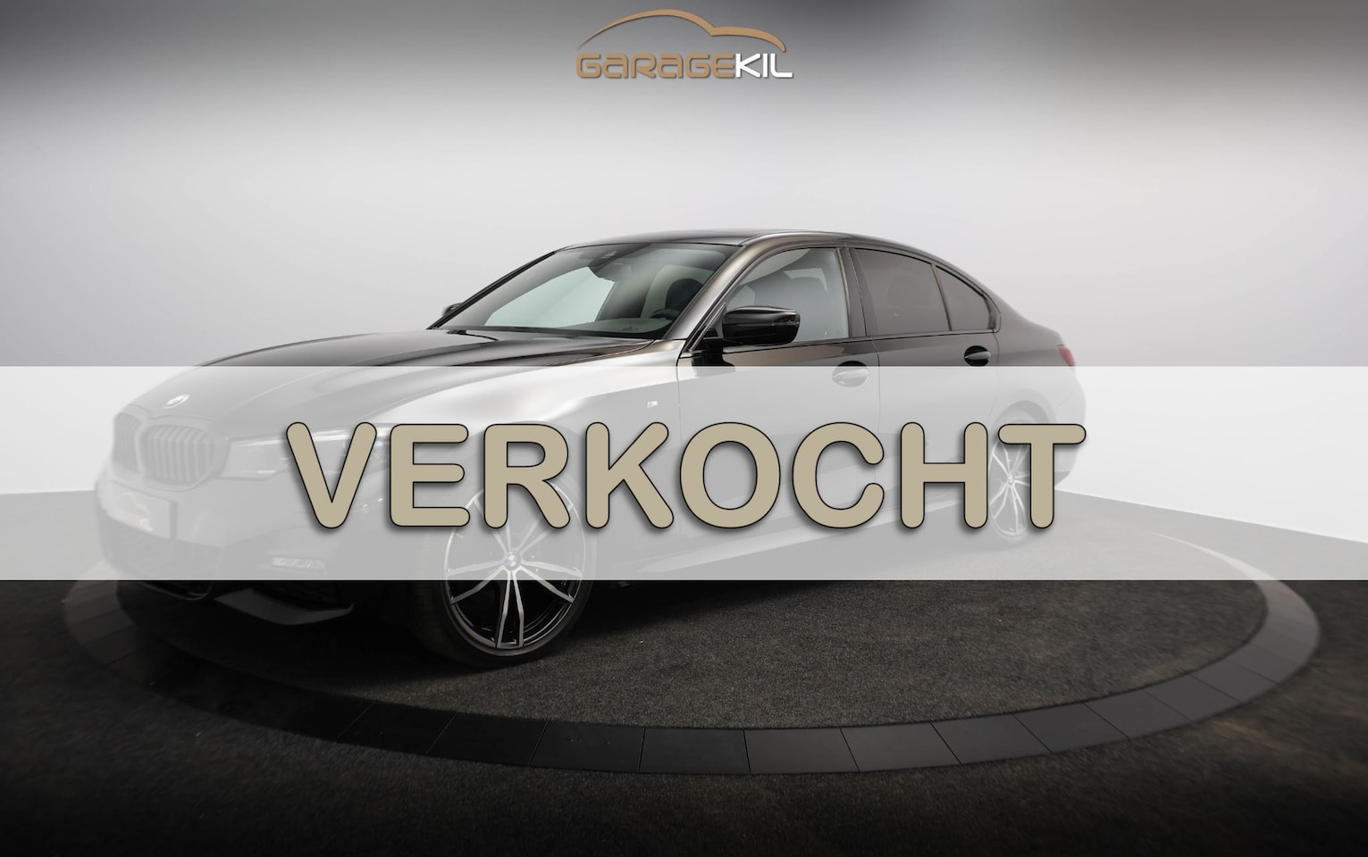 BMW 3-serie - 318i Executive Edition Orig. NL / M-Sport / HiFi / BTW / Keyless / Camera / Panorama dak / - AutoWereld.nl