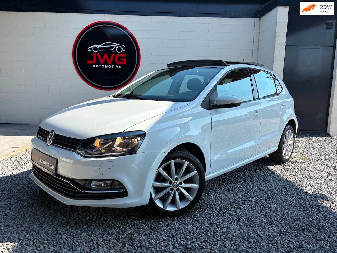 Volkswagen Polo - 1.2 TSI Highline Pano/Airco/LM Velgen - AutoWereld.nl