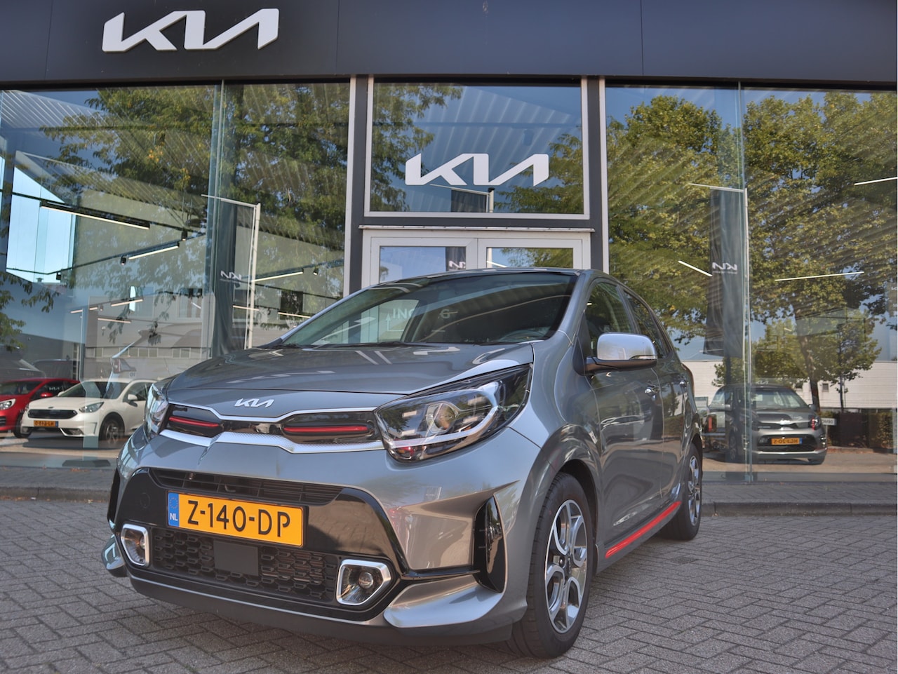 Kia Picanto - 1.0 DPi GT-Line AMT Automaat | Leder | Navi | Camera | Cruise + Climate Control | Tot 10Jr - AutoWereld.nl