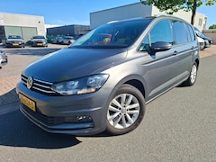 Volkswagen Touran - 1.6 TDI SCR Comfortline Business AUTOMAAT/PANO/CAMERA