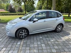 Citroën C3 - 1.2 PureTech Selection Navigatie / Airco / Parkeerhulp / Trekhaak