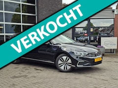 Volkswagen Passat Variant - 1.4 TSI PHEV GTE Business Premium | Zwenkbare trekhaak | Camera | Massagestoel | App conne
