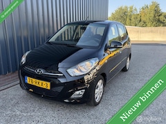 Hyundai i10 - 1.2 i-Catcher NAP / AIRCO / 5DR / LAGE KM-STAND
