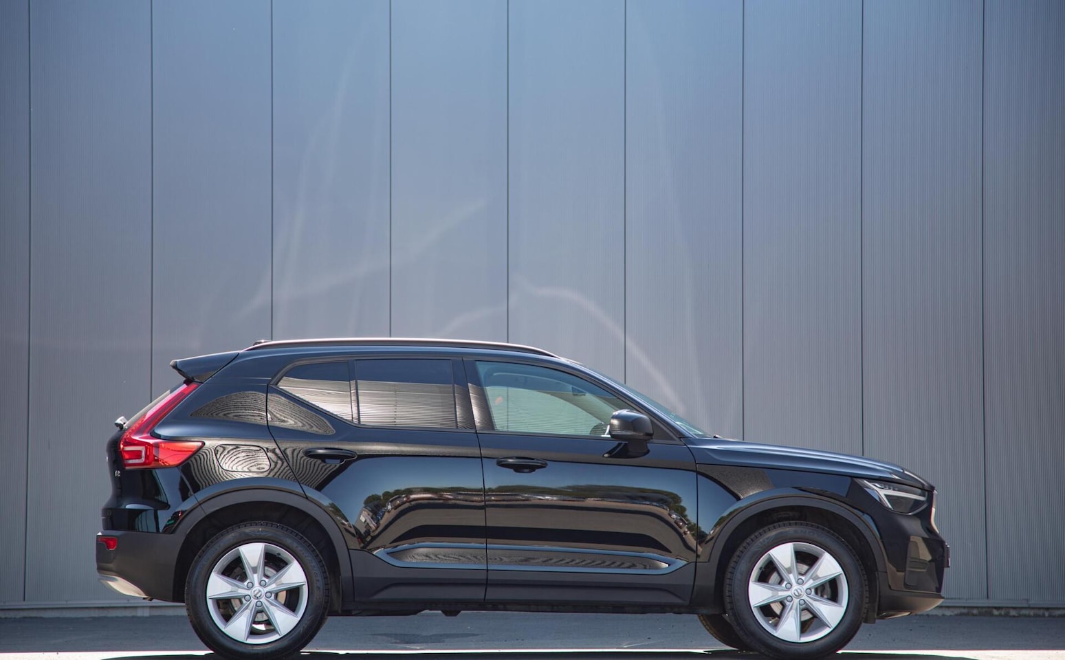 Volvo XC40 - 1.5 T2 Essential Navi|Camera|PDC|Stoelverwarming - AutoWereld.nl