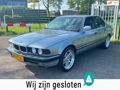 BMW 7-serie - 750i V12 E32 Velours 18inch M Parallel Nette staat Uniek