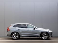 Volvo XC60 - 2.0 T4 Momentum Pro Panoramadak|Trekhaak|Leder|Winterpack