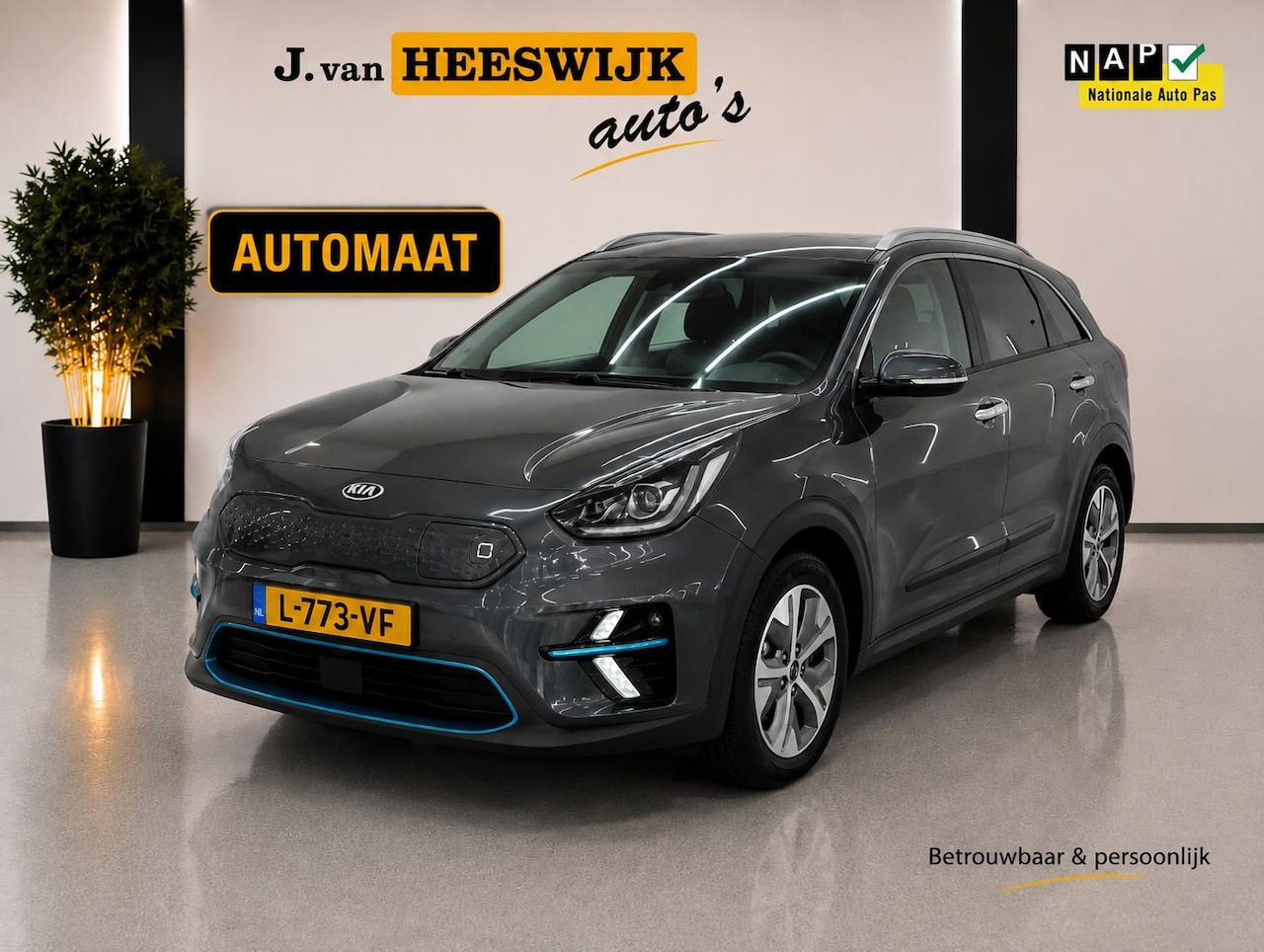 Kia e-Niro - DynamicPlusLine 39 kWh SOH 100% | Climate control | Open dak | Stoelverwarming |  Parkeer - AutoWereld.nl