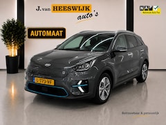 Kia e-Niro - DynamicPlusLine 39 kWh SOH 100% | 3 fase laden| Climate control | Open dak | Stoelverwarmi