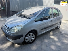 Citroën Xsara Picasso - 2.0i-16V Différence AUTOMAAT